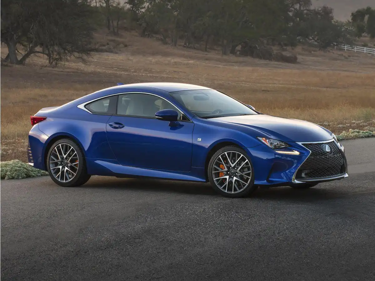 2017 Lexus RC 350 200t's photo