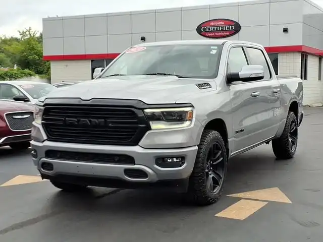 2020 RAM 1500 Big Horn/Lone Star 4x4 Crew Cab 5'7's photo