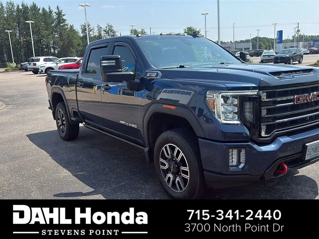 2022 GMC Sierra 4WD Crew Cab Standard Box AT4's photo