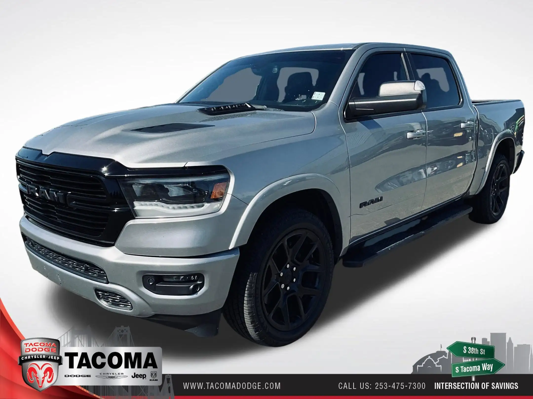 2020 RAM 1500 Laramie 4x4 Crew Cab 5'7's photo