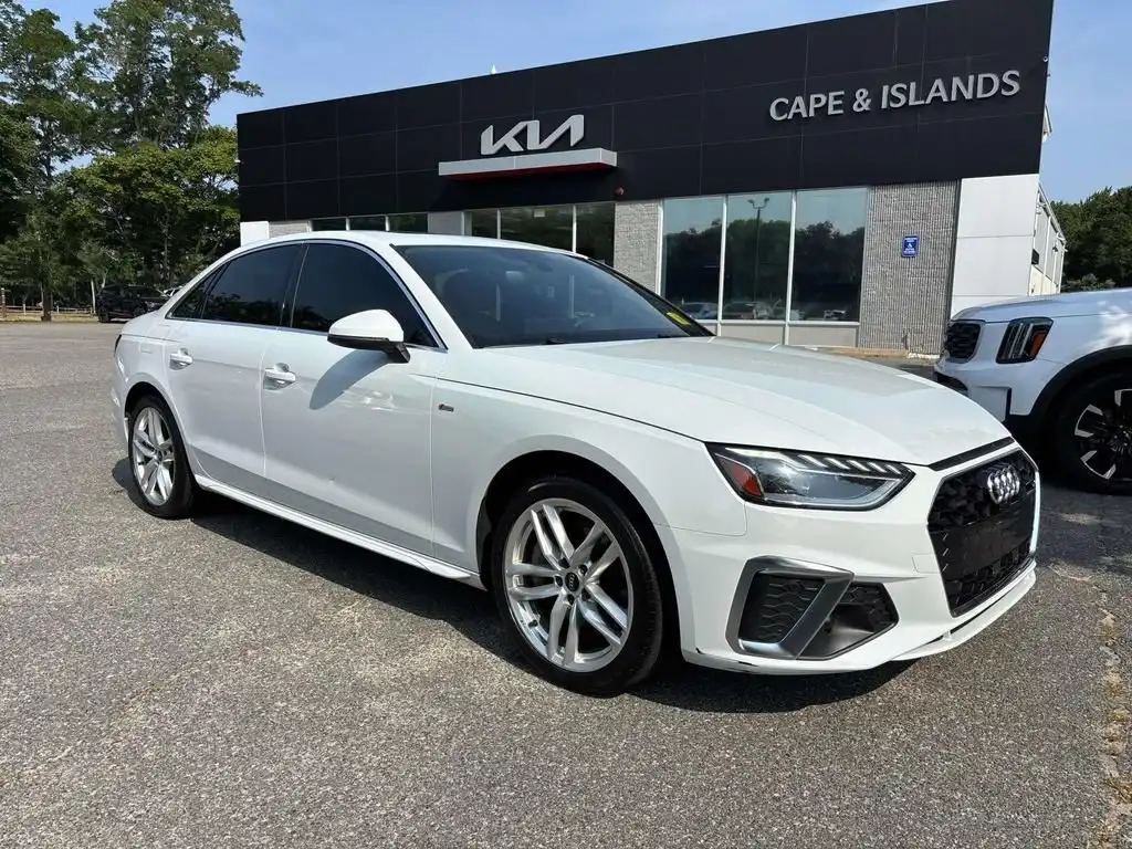 2021 Audi A4 45 quattro S tronic Premium Plus's photo