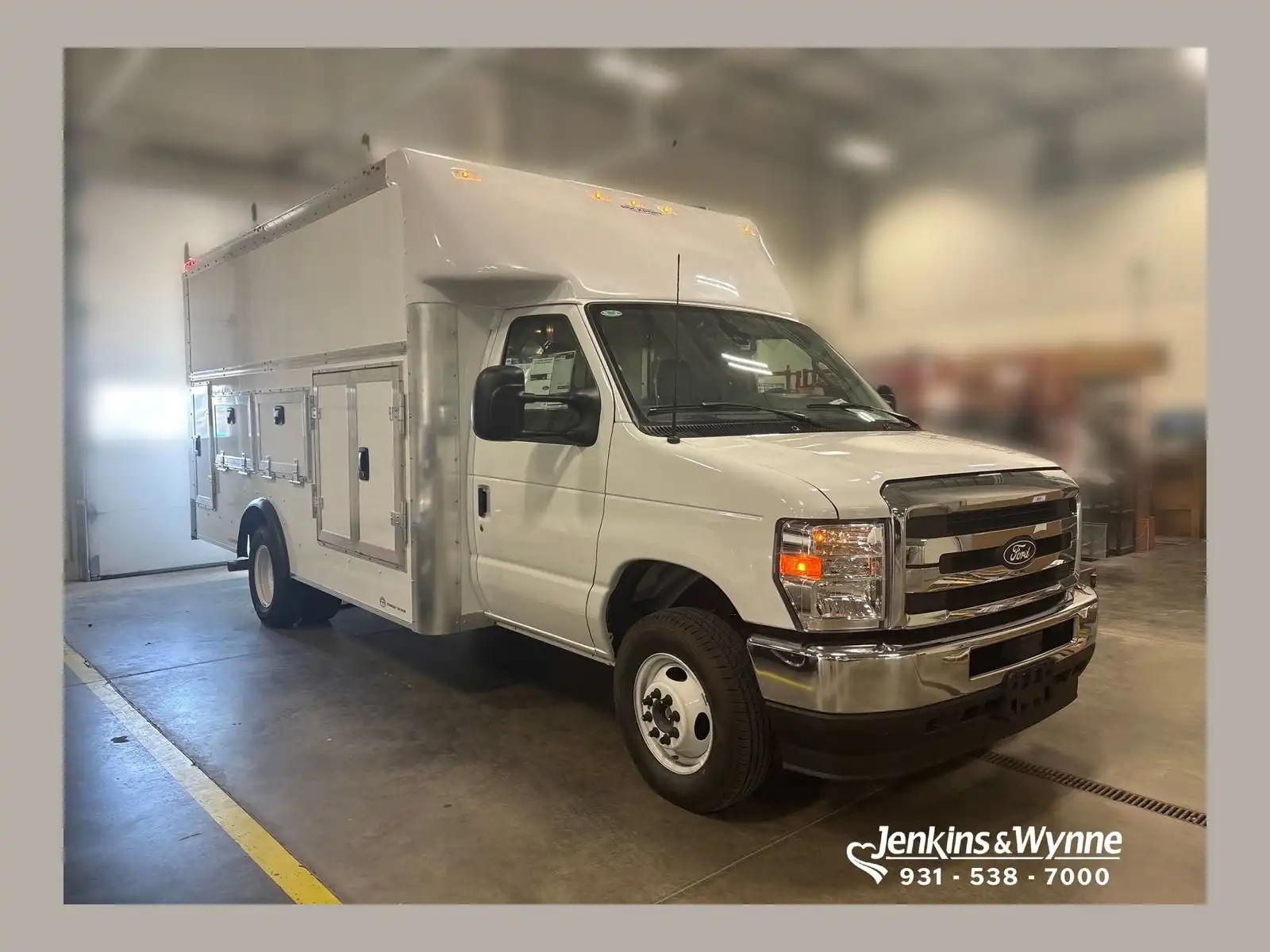 2027 Ford E-Series DRW E-450 Super Duty 158 in WB's photo