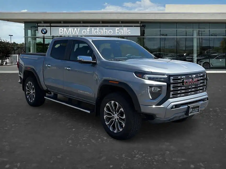 2023 GMC Canyon 4WD Denali Crew Cab Short Box's photo