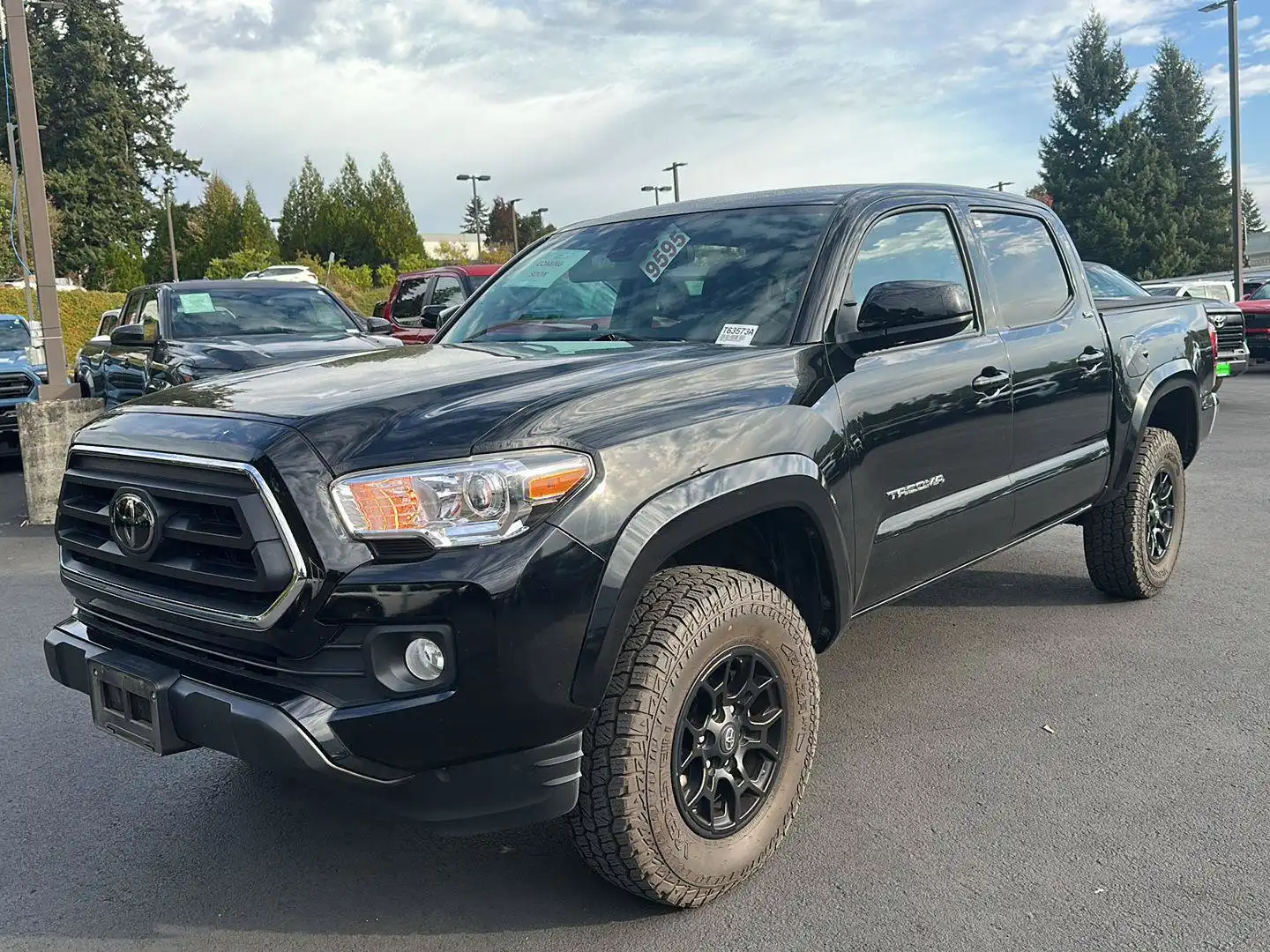 2021 Toyota Tacoma SR5 Double Cab 4WD V6 Auto Short Bed's photo
