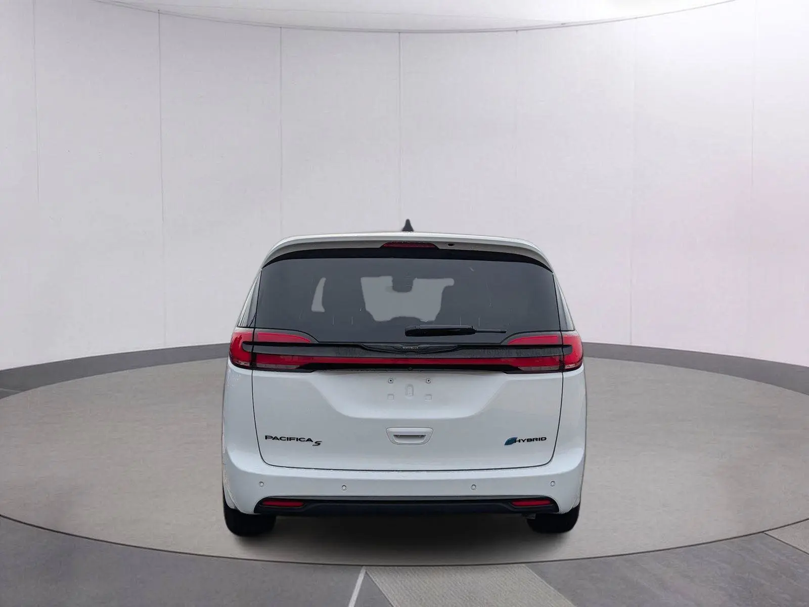 2024 Chrysler Pacifica Hybrid Select S-Appearance PHEV photo 4