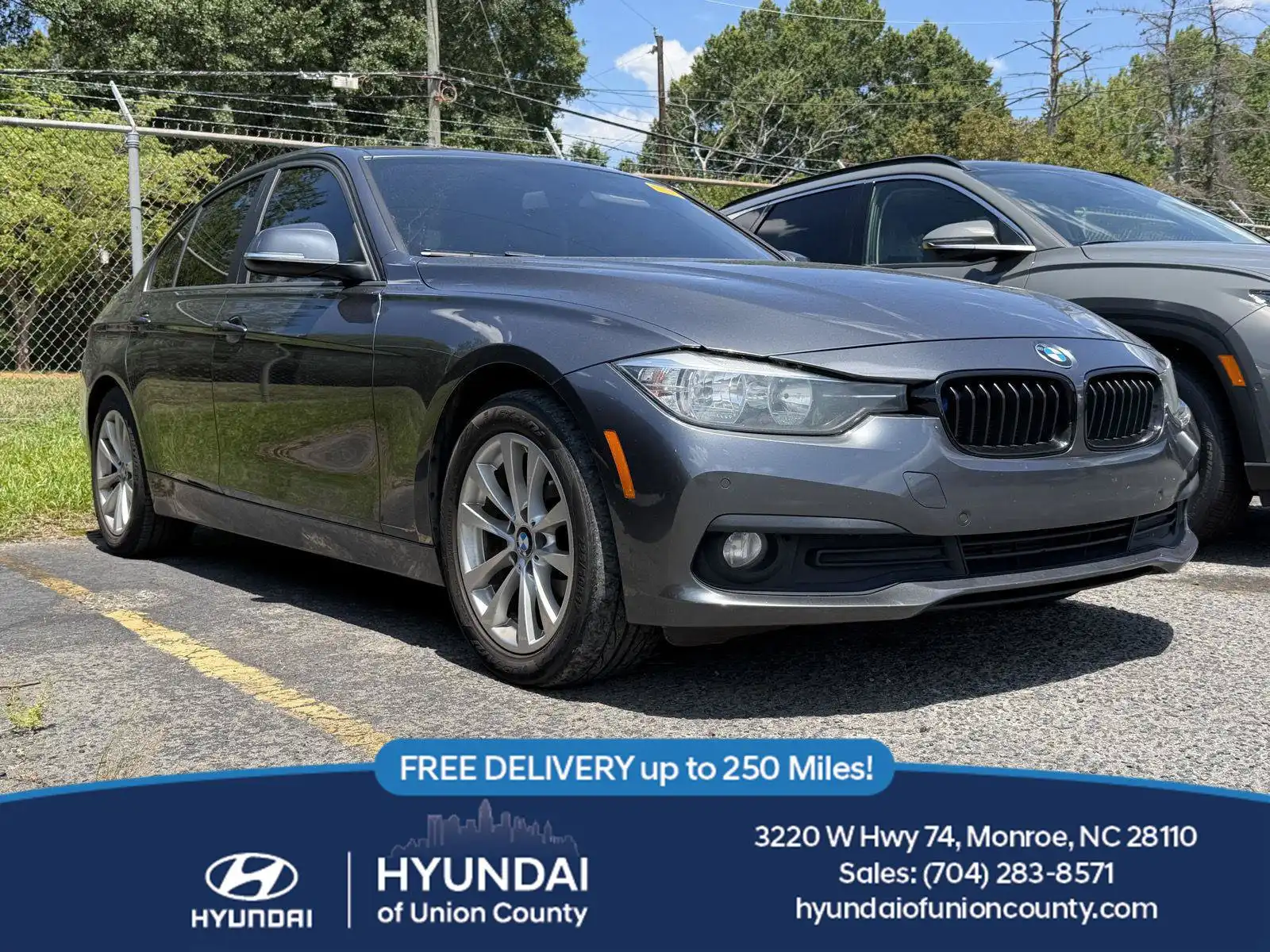 2017 BMW 3 Series 320i Sedan's photo