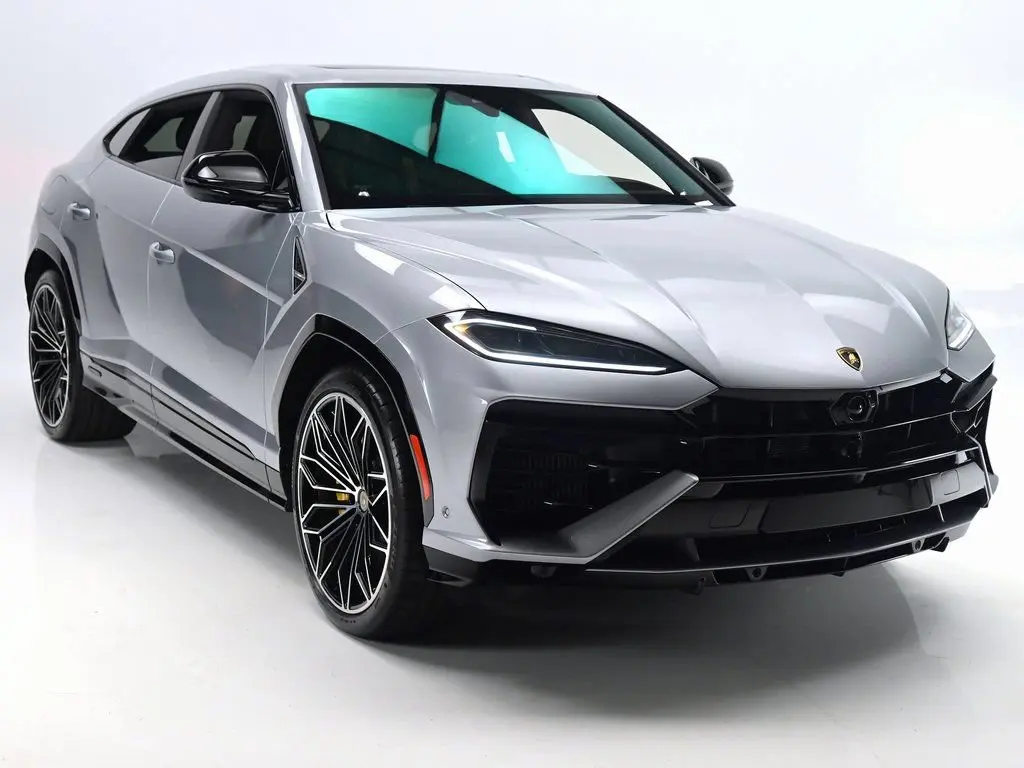 2025 Lamborghini Urus 4.0 V8 PHEV SE photo 3