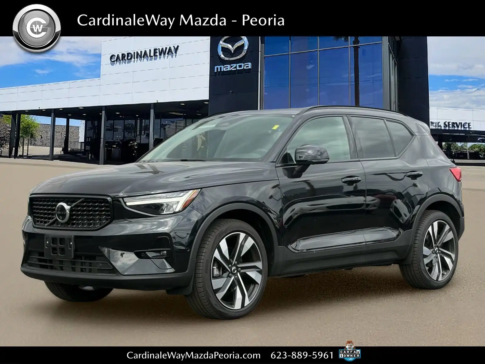 2025 Volvo XC40 B5 Plus Dark AWD's photo