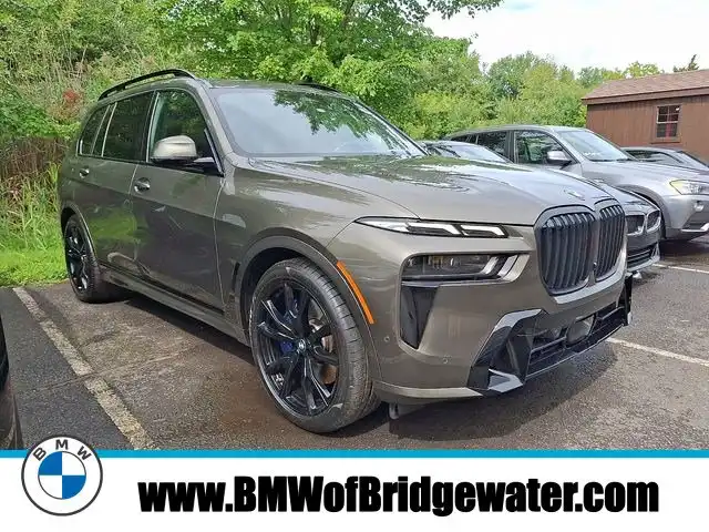 2025 BMW X7 xDrive40i's photo