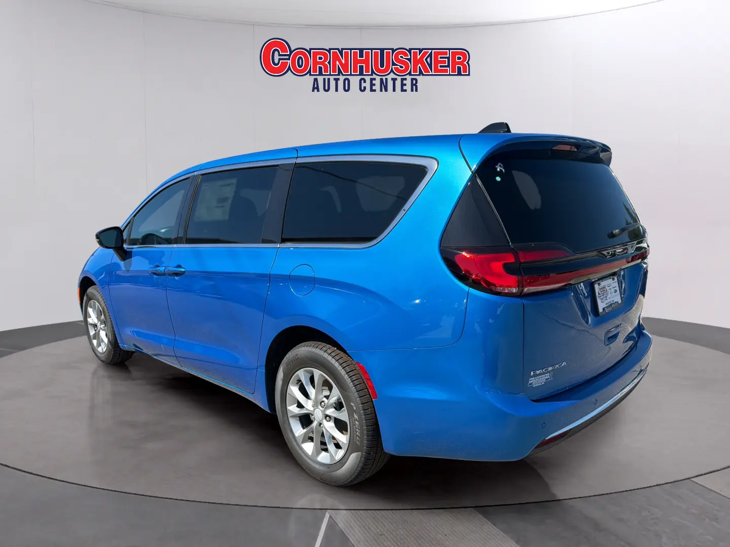 2027 Chrysler Pacifica Select AWD photo 5