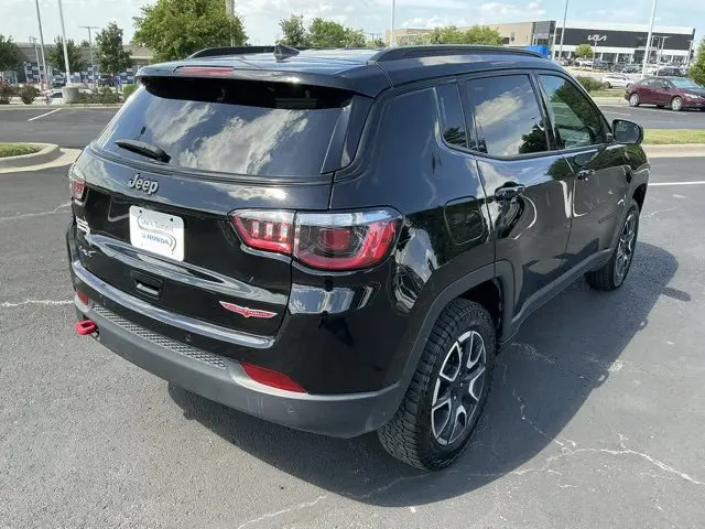 2024 Jeep Compass Trailhawk 4X4 photo 3
