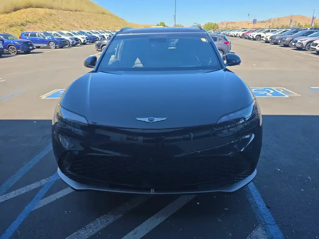 2023 Genesis GV60 GV60 Advanced's photo