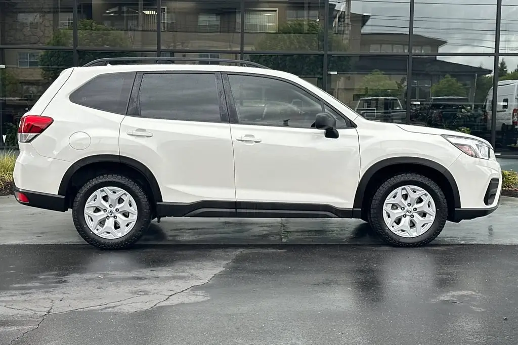 2020 Subaru Forester Base photo 3