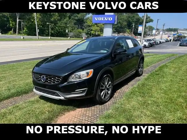 2016 Volvo V60 T5 Cross Country AWD's photo