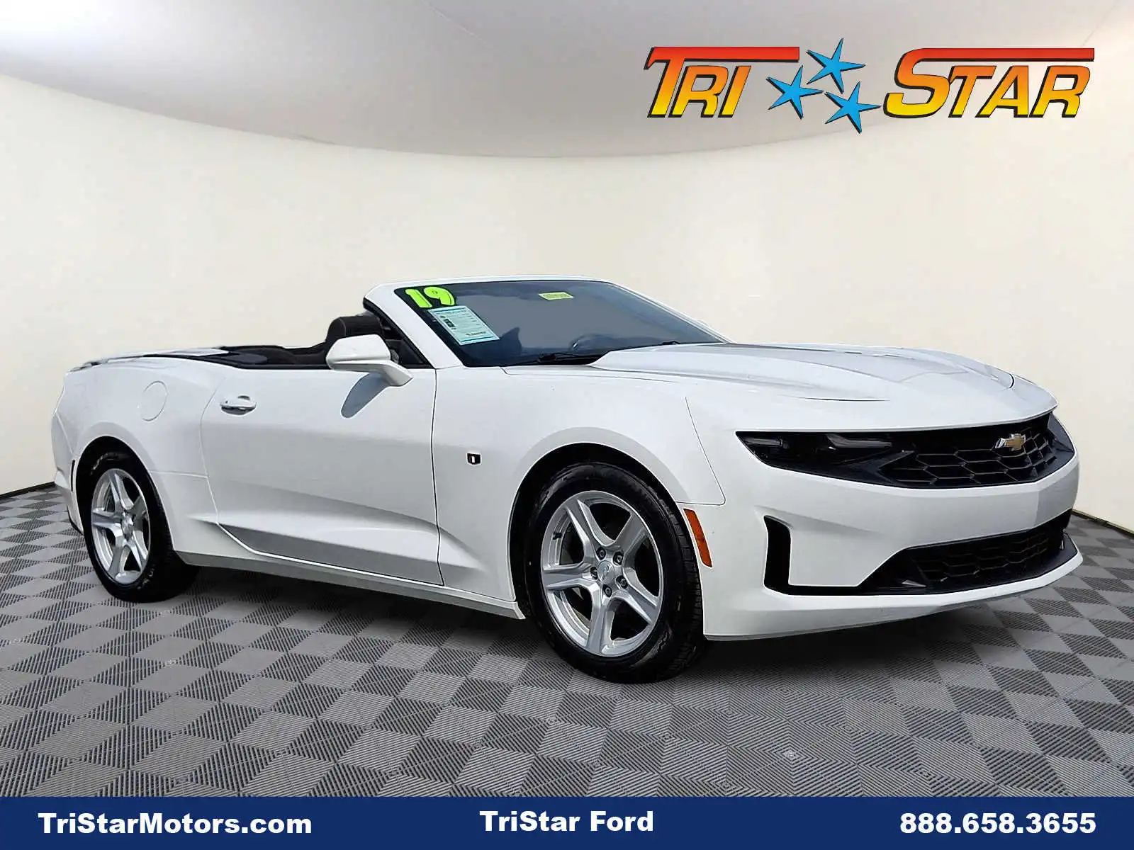 2019 Chevrolet Camaro 2.0 1LT Convertible's photo