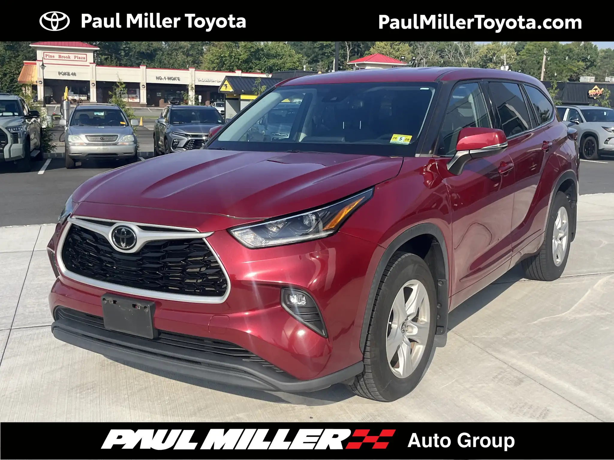 2021 Toyota Highlander LE 4WD V6's photo
