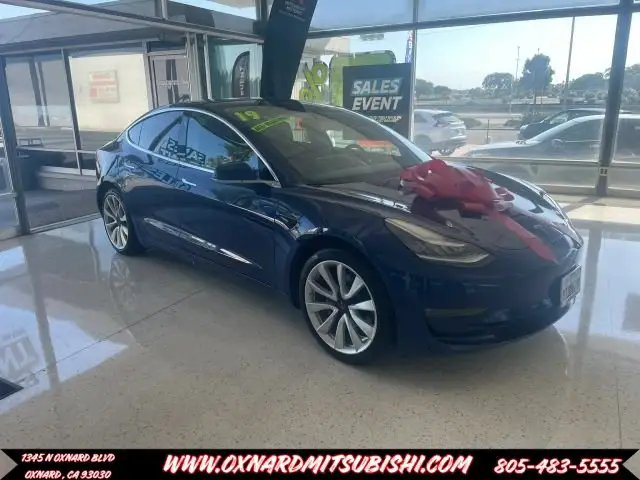 2019 Tesla Model 3 Standard Range Plus photo 1
