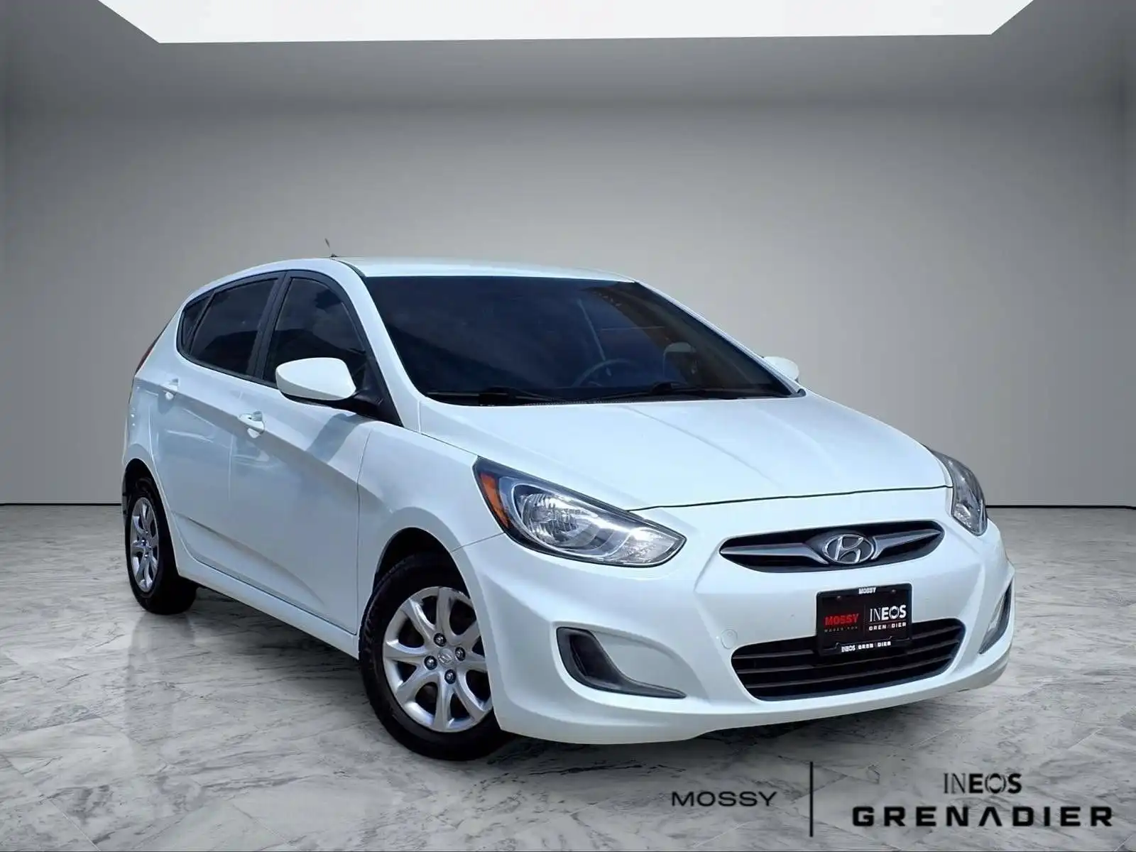 2013 Hyundai Accent GS 5-Door 6-Speed Automatic's photo
