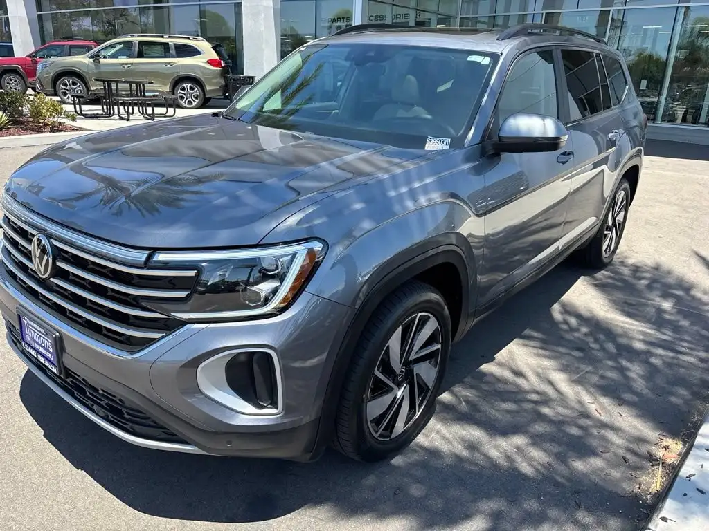2024 Volkswagen Atlas 2.0T SE w/Tech's photo