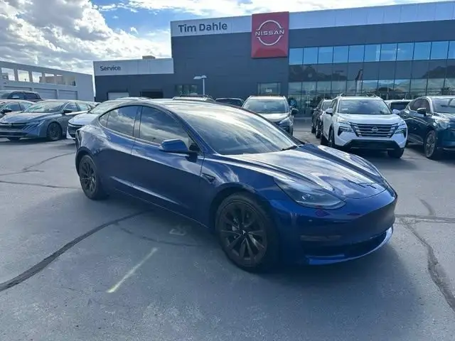 2022 Tesla Model 3 Long Range Dual Motor All-Wheel Drive's photo