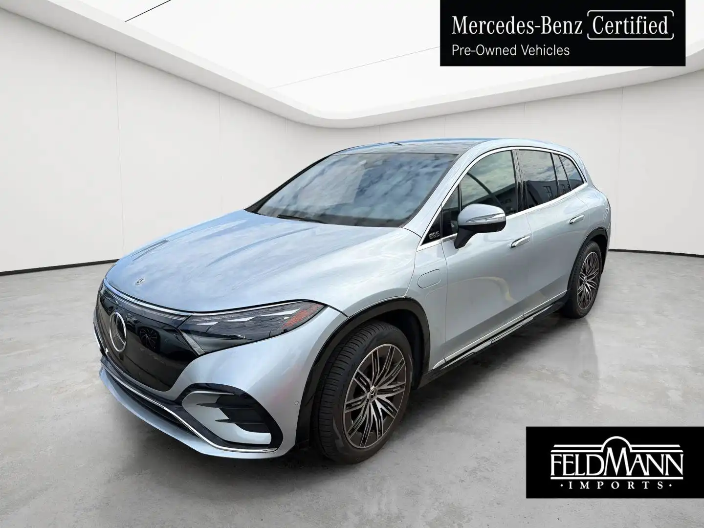 2023 Mercedes-Benz EQS SUV EQS580 4MATIC's photo