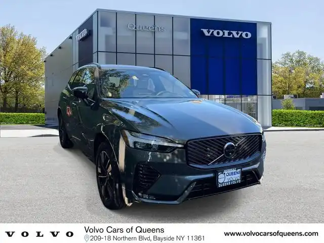 2026 Volvo XC60 B5 Plus Dark AWD's photo