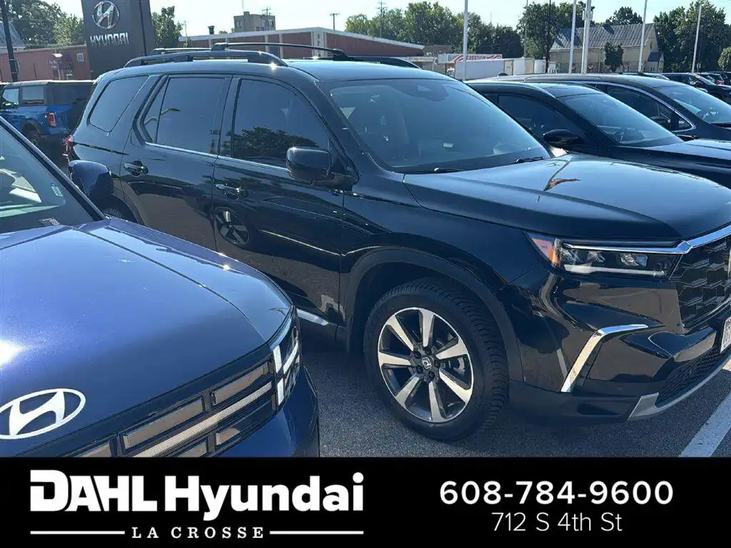 2023 Honda Pilot Elite AWD's photo