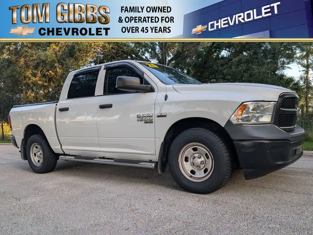2020 RAM 1500 Classic Tradesman 4x4 Crew Cab 5'7's photo