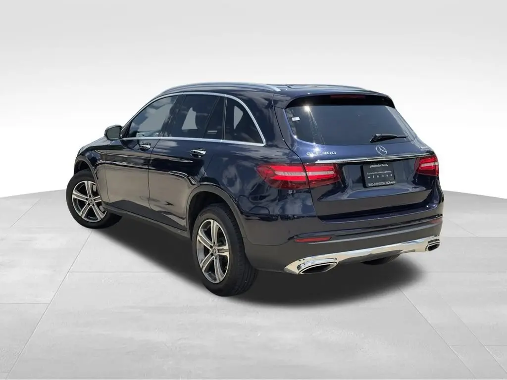 2018 Mercedes-Benz GLC GLC300 4MATIC photo 3