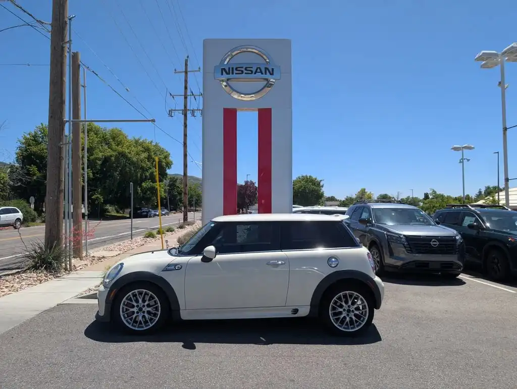 2012 MINI Cooper John Cooper Works Hardtop's photo