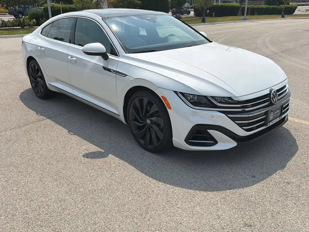 2023 Volkswagen Arteon SEL R-Line with 4Motion's photo