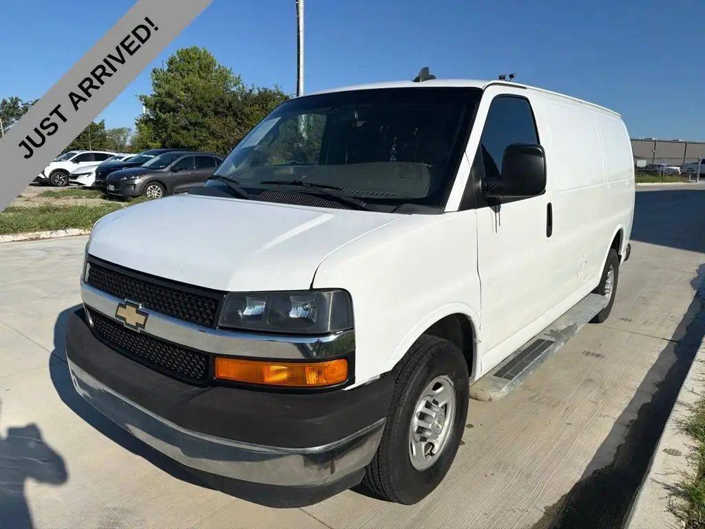 2021 Chevrolet Express Work Van HD 2500 photo 1