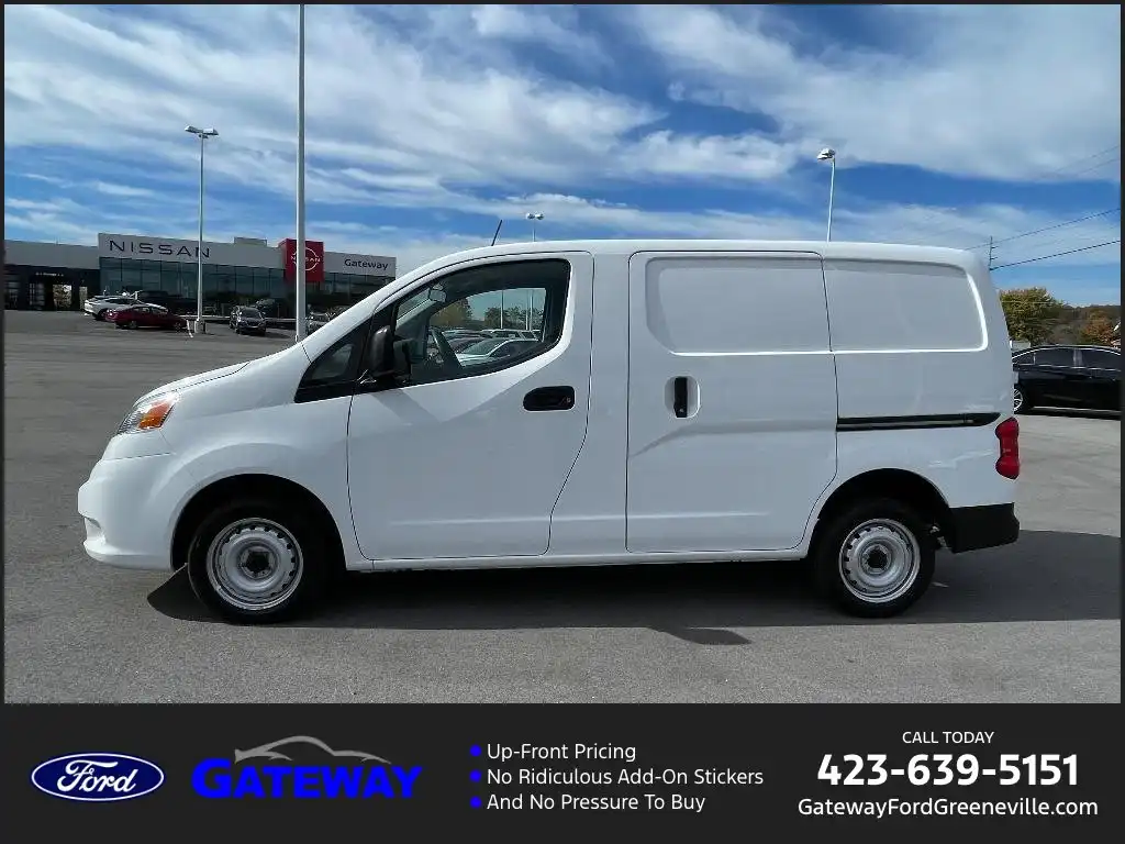 2020 Nissan NV200 S's photo
