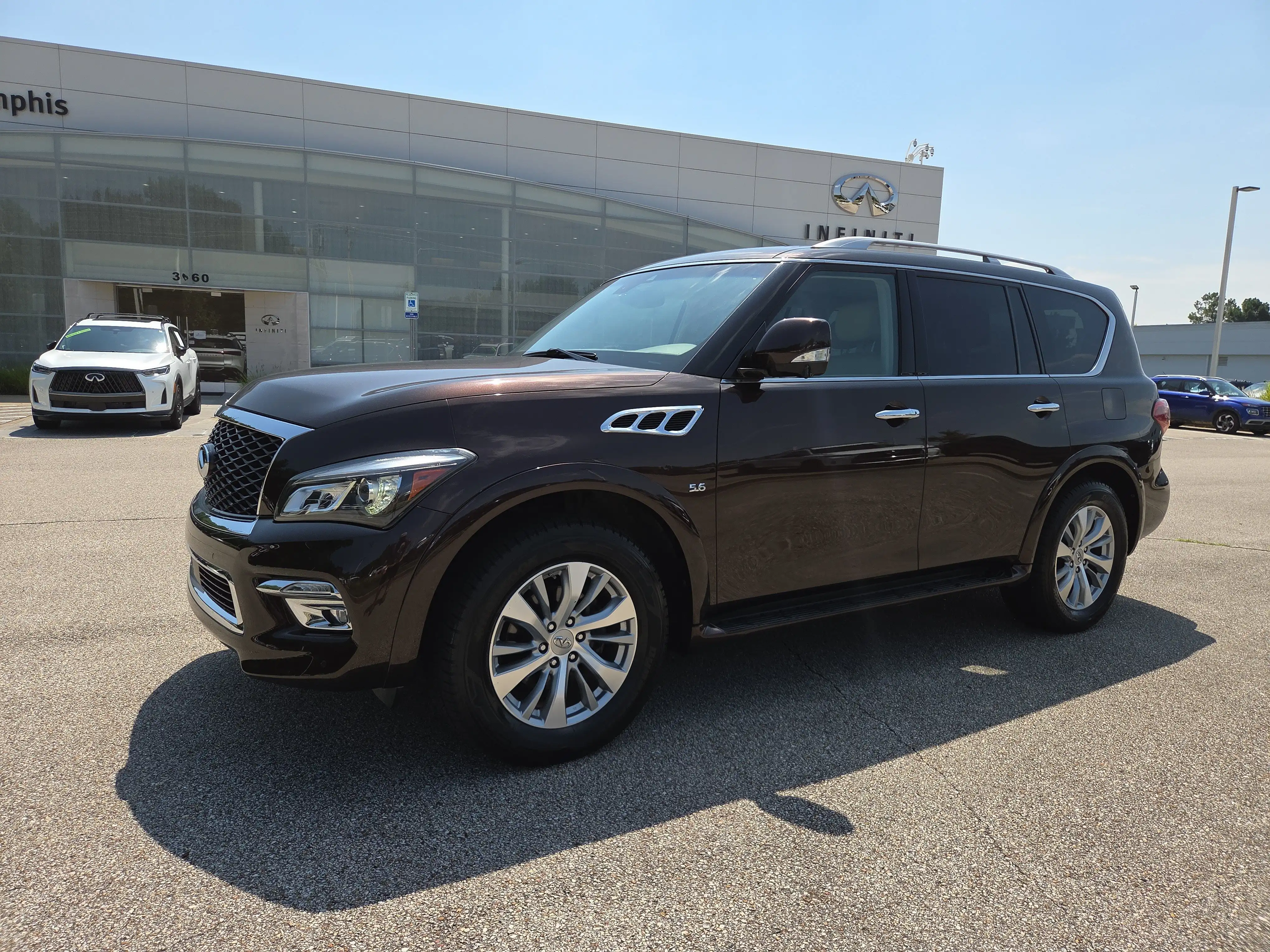 2017 INFINITI QX80 AWD's photo