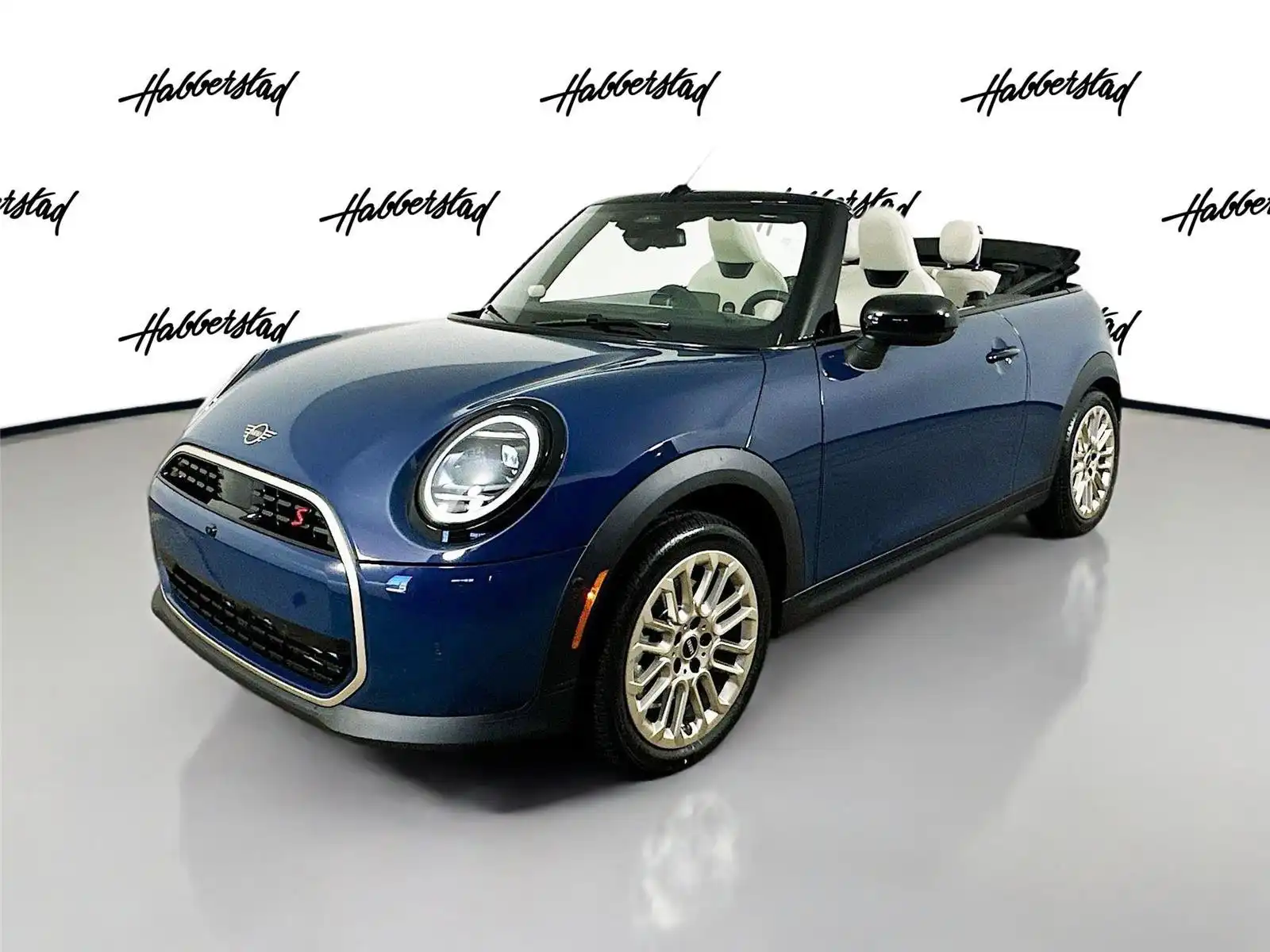 2026 MINI Convertible Cooper S's photo