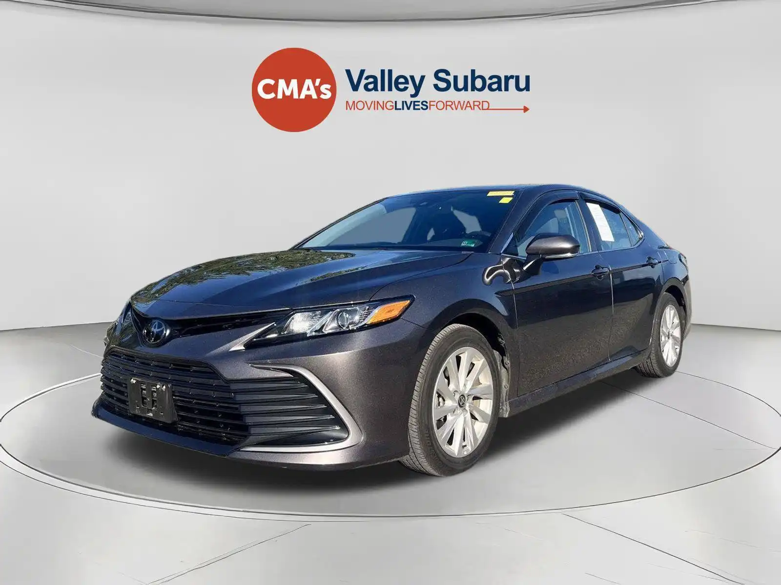 2024 Toyota Camry LE's photo