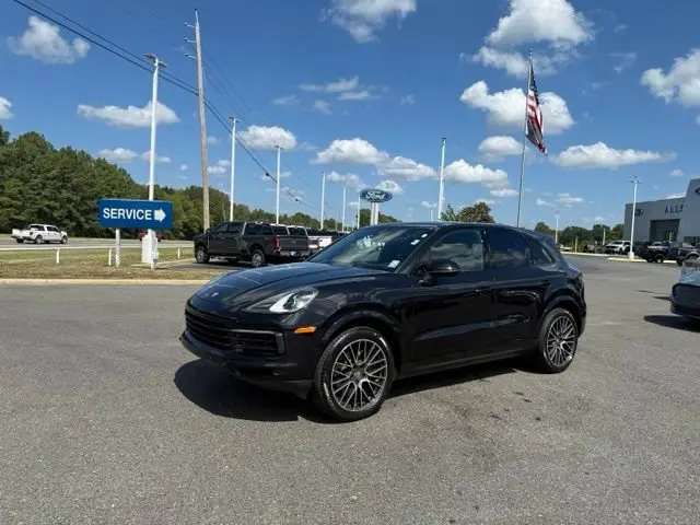 2019 Porsche Cayenne Base photo 3
