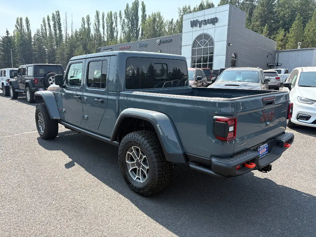 2026 Jeep Gladiator Mojave X Auto photo 4