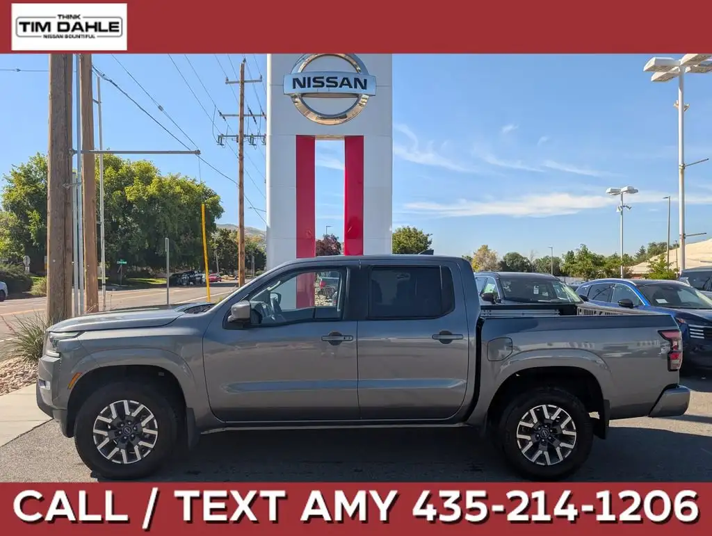2024 Nissan Frontier SL Crew Cab 4WD's photo