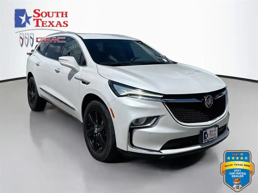 2024 Buick Enclave Essence's photo