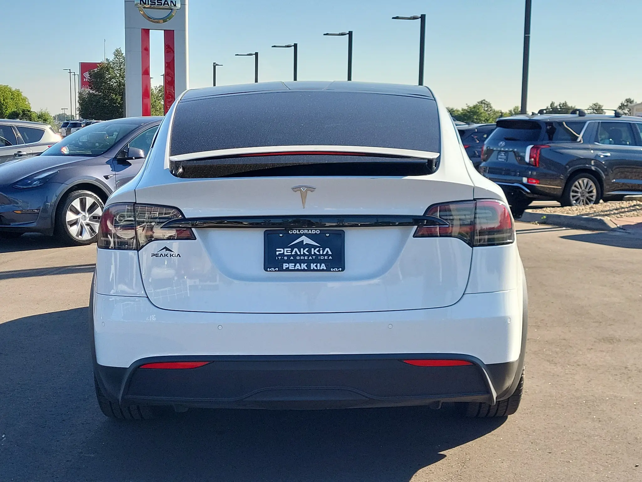 2022 Tesla Model X Long Range photo 5