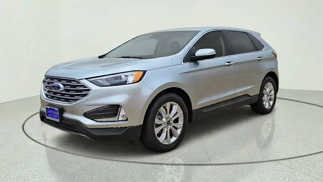 2024 Ford Edge Titanium AWD photo 3