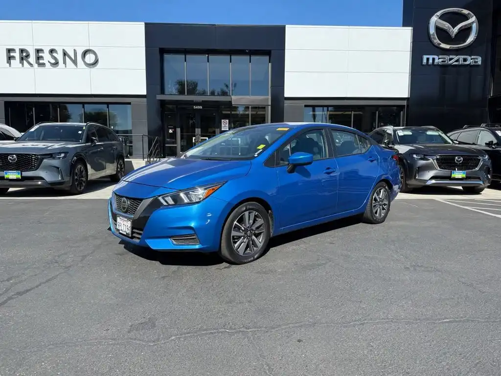 2023 Nissan Versa 1.6 SV CVT's photo