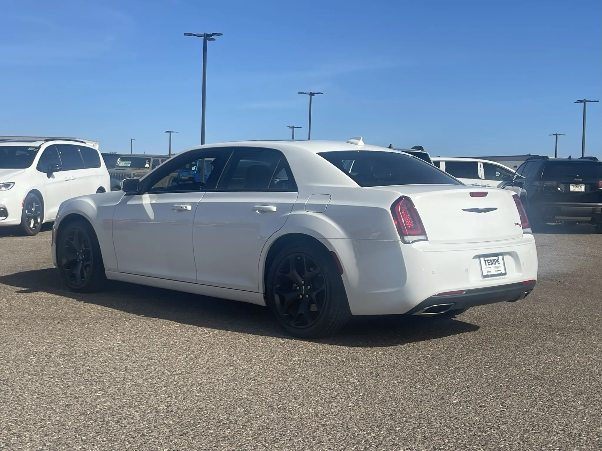 2023 Chrysler 300 S photo 4
