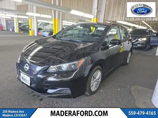2024 Nissan Leaf S's photo