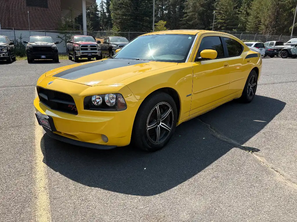 2006 Dodge Charger R/T's photo