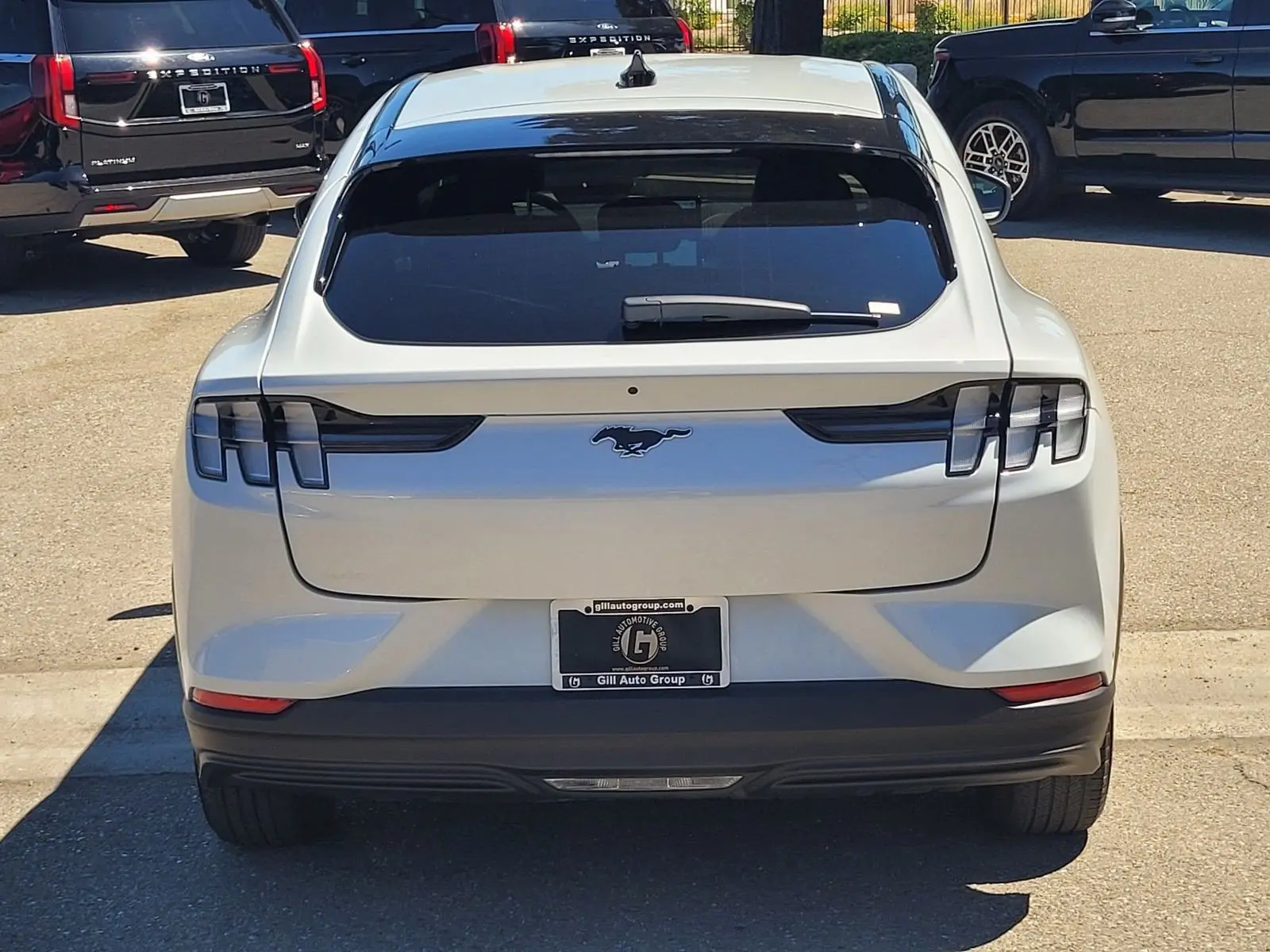 2023 Ford Mustang-Mach-e Select photo 5