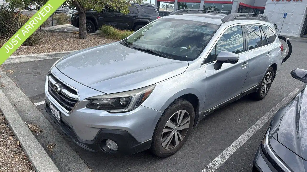 2018 Subaru Outback 2.5i Limited's photo