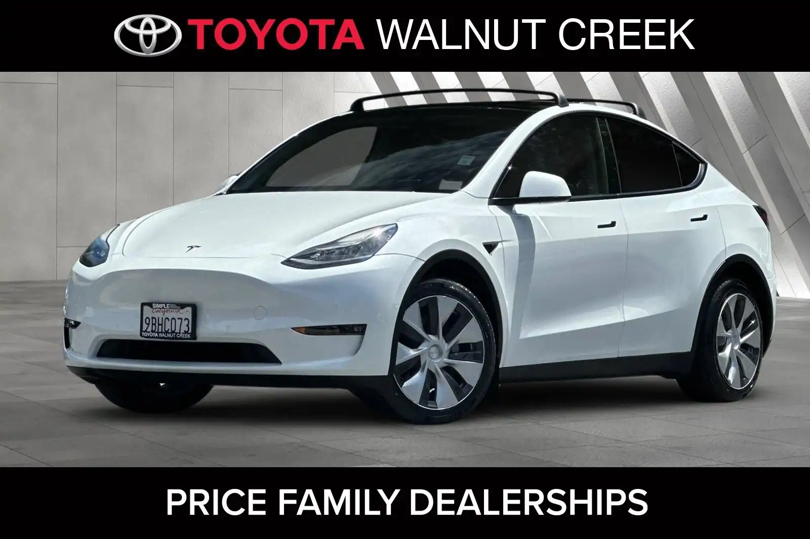 2022 Tesla Model Y Long Range Dual Motor All-Wheel Drive's photo