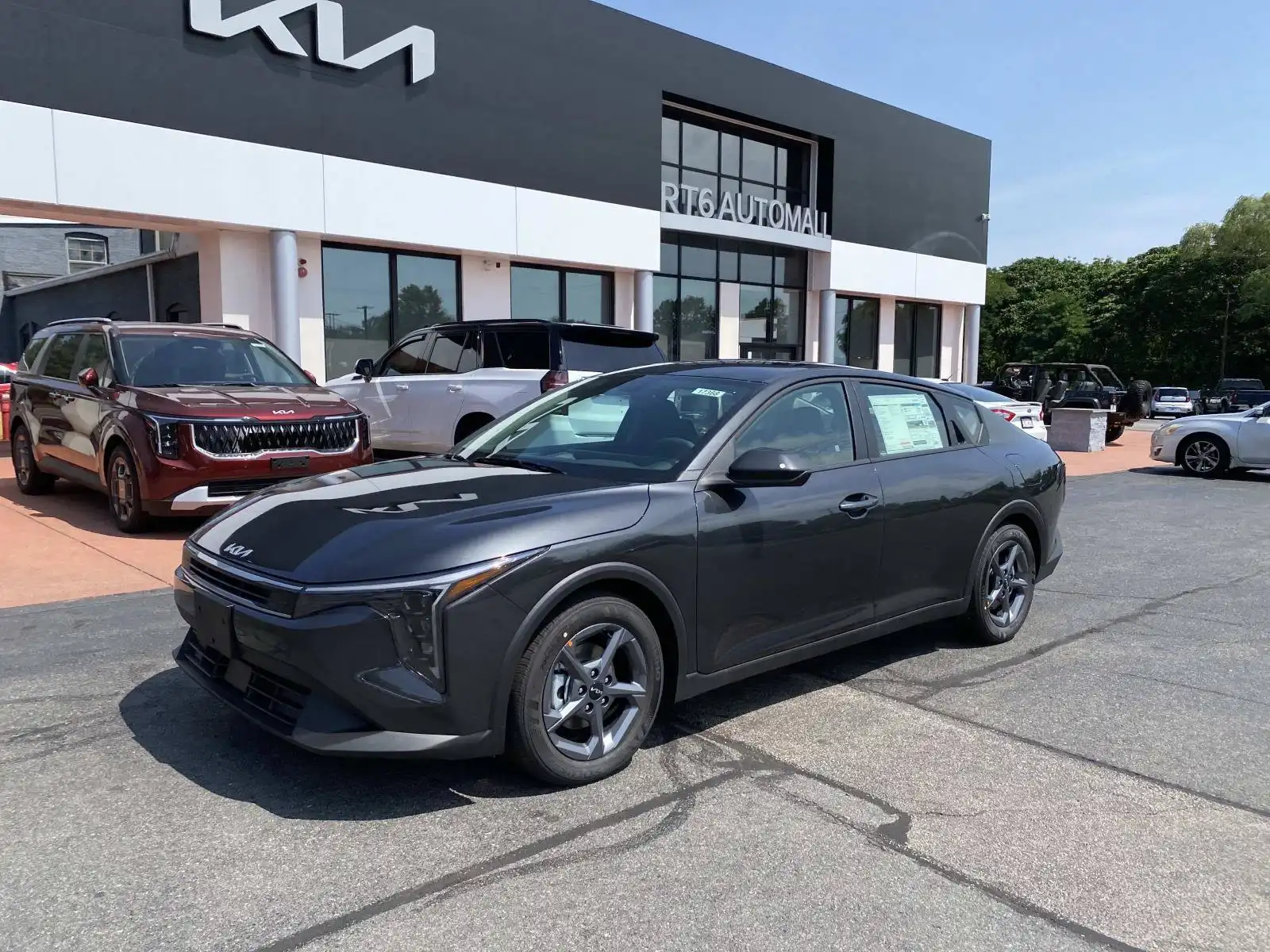 2026 Kia K4 LXS AT's photo